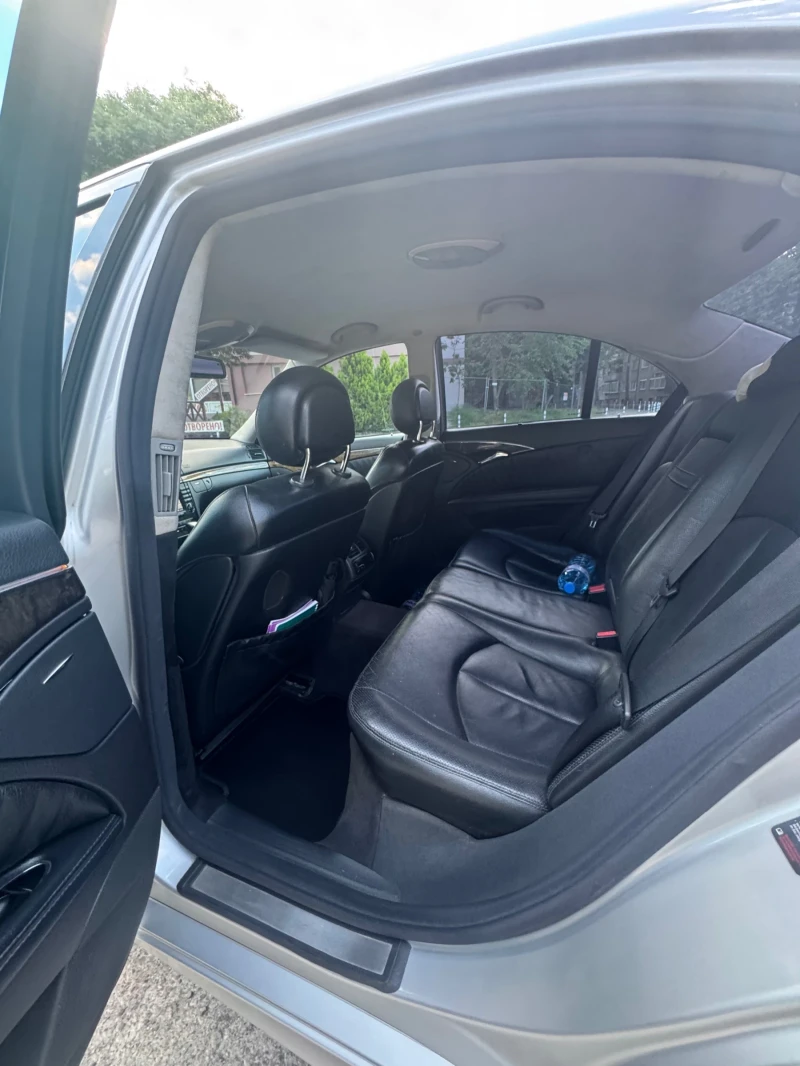 Mercedes-Benz E 500 4x4, снимка 8 - Автомобили и джипове - 50293310