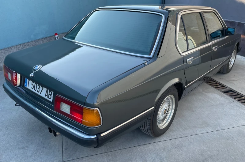 BMW 732 i, снимка 3 - Автомобили и джипове - 50544319
