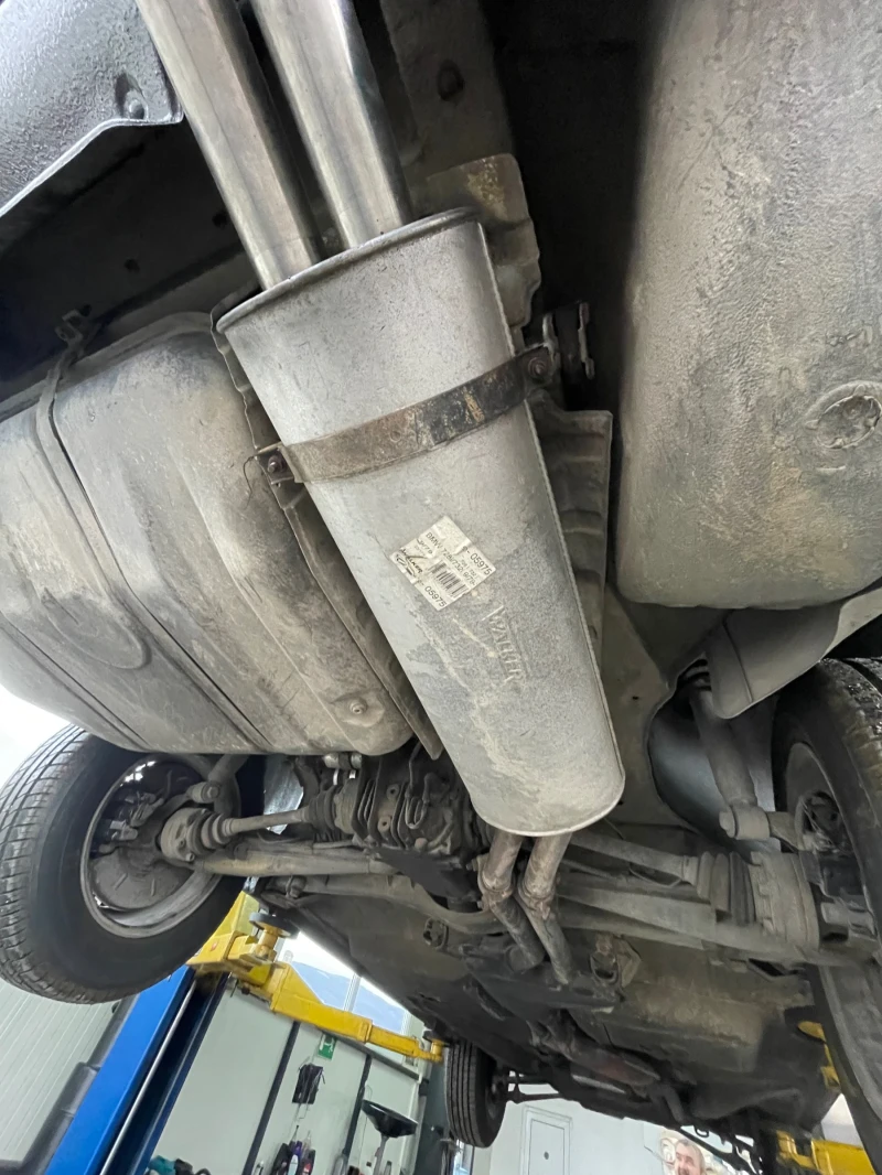 BMW 732 i, снимка 10 - Автомобили и джипове - 50544319