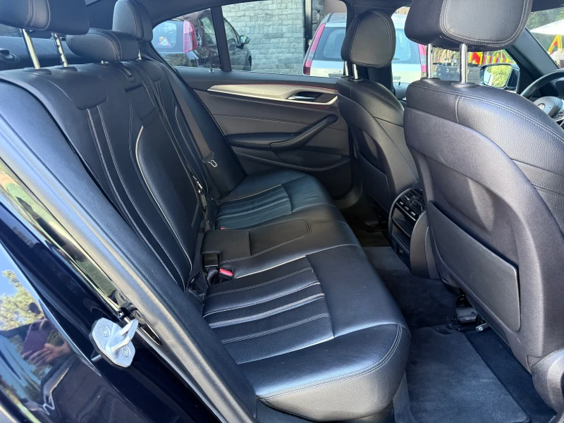 BMW 530E LASER/M packet/Hybrid/Лизинг, снимка 12 - Автомобили и джипове - 51909026