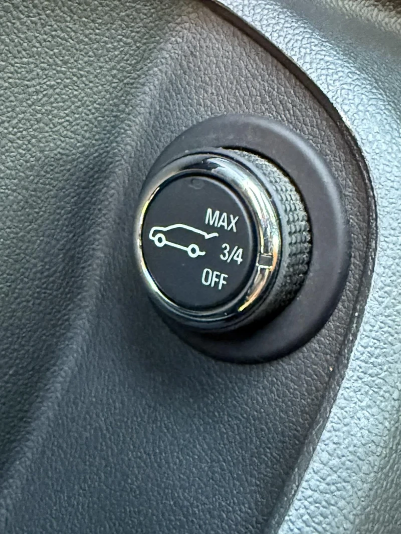 Opel Insignia, снимка 15 - Автомобили и джипове - 53013382