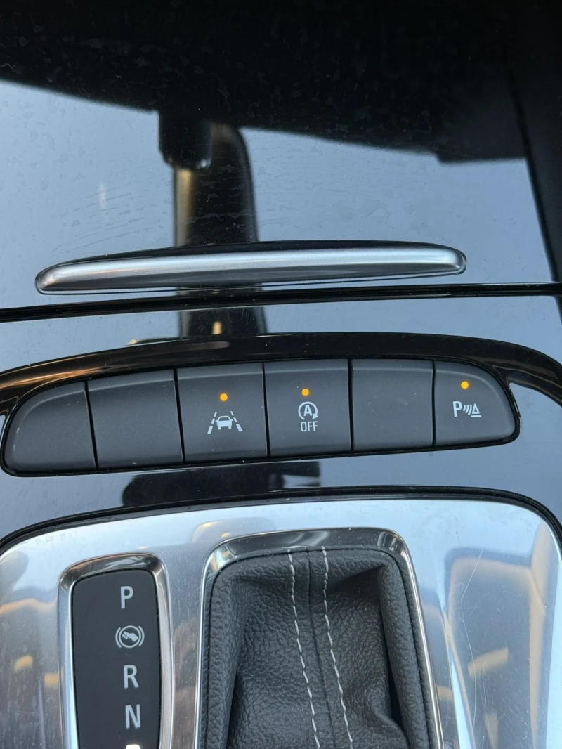 Opel Insignia, снимка 12 - Автомобили и джипове - 53013382