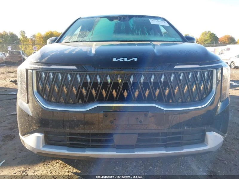 Kia Carnival 3.5l Mpv Lxs, снимка 13 - Автомобили и джипове - 53335476