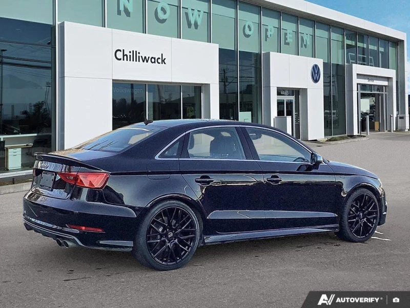 Audi S3 * S-Line* * HeadUp* AвтоКредит* (ЦЕНА ДО БГ), снимка 5 - Автомобили и джипове - 53528284