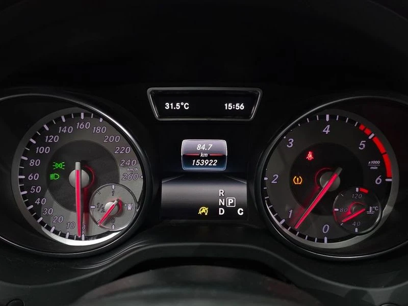 Mercedes-Benz CLA CLA200 d 4MATIC| 136к.с.| ВКЛ.ТЕХНОТЕСТ, снимка 8 - Автомобили и джипове - 55217587
