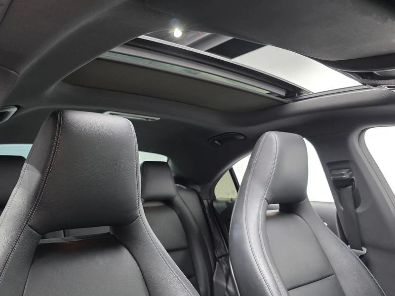 Mercedes-Benz CLA CLA200 d 4MATIC| 136к.с.| ВКЛ.ТЕХНОТЕСТ, снимка 13 - Автомобили и джипове - 55217587