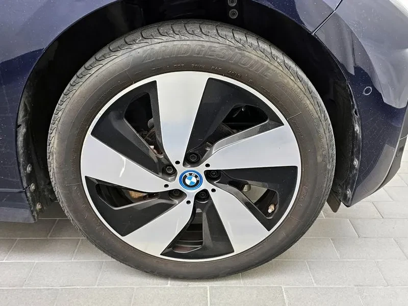 BMW i3 Lux, снимка 5 - Автомобили и джипове - 56514155