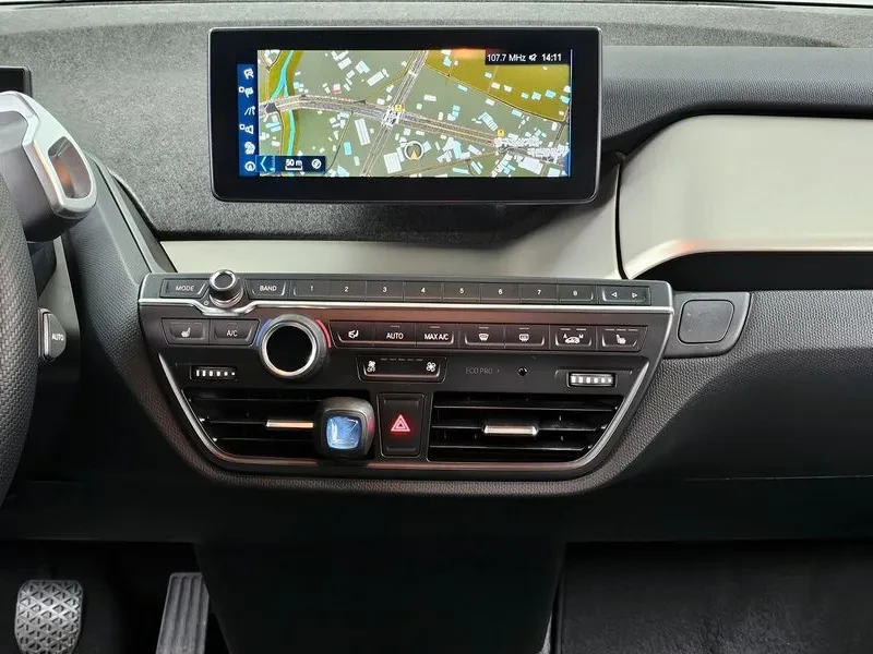 BMW i3 Lux, снимка 14 - Автомобили и джипове - 56514155