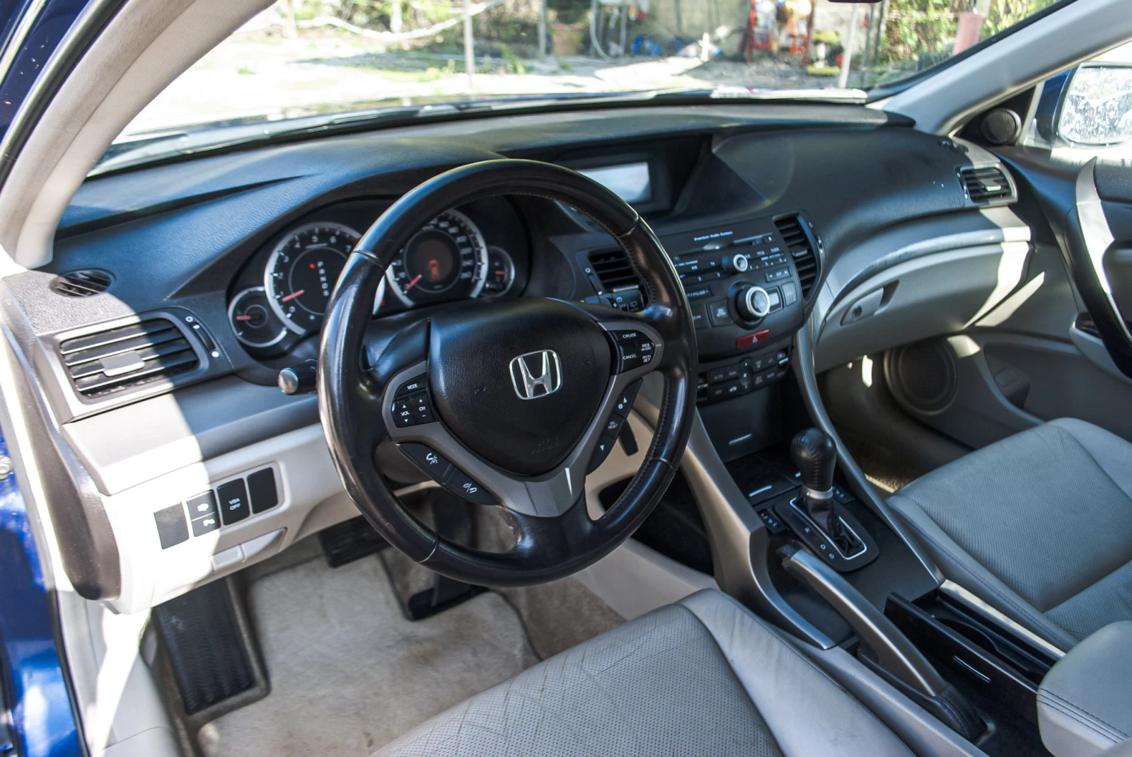 Honda Accord 2.0 i-VTEC Automatic Executive с Гаранция!  - изображение 7