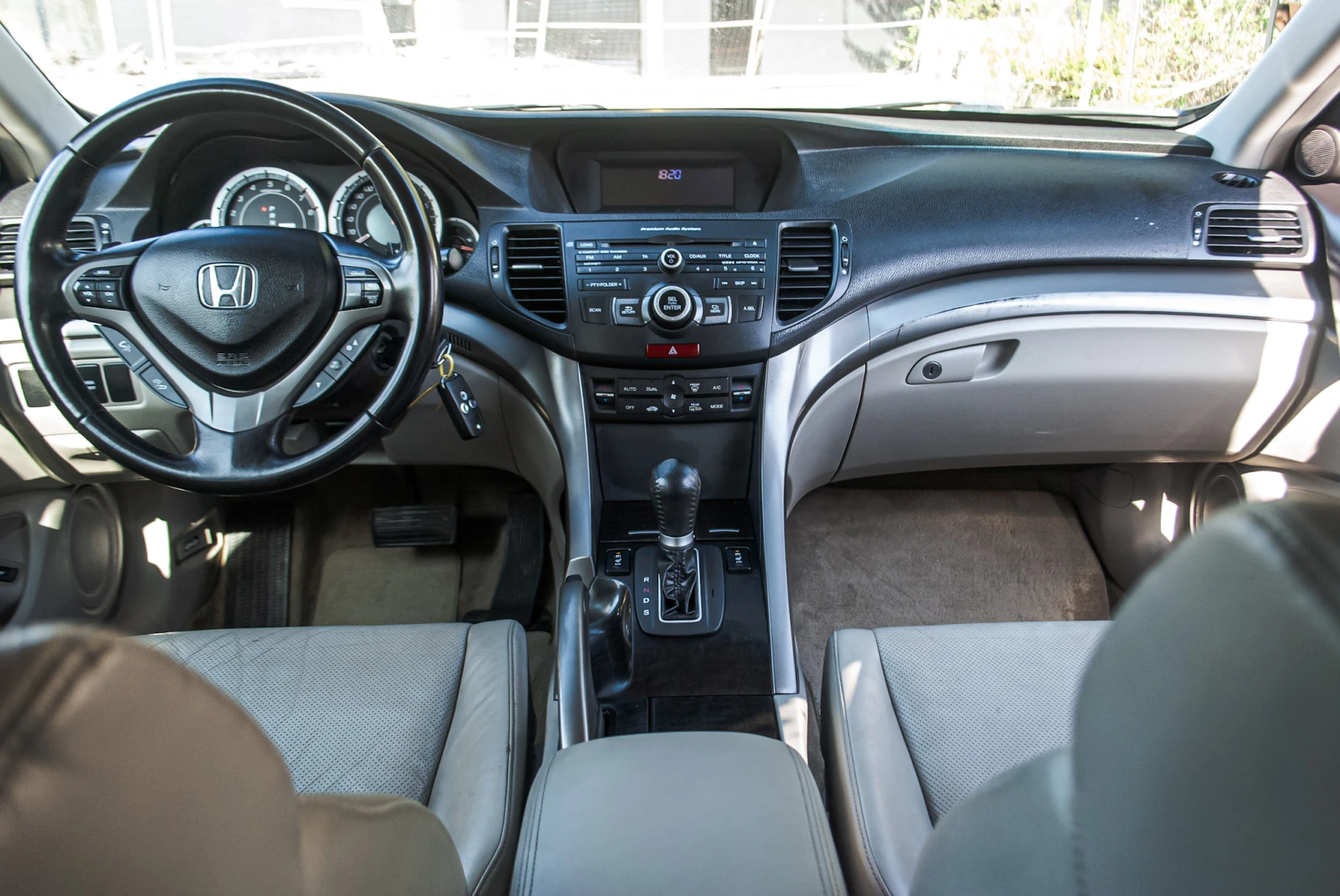 Honda Accord 2.0 i-VTEC Automatic Executive с Гаранция!  - изображение 8