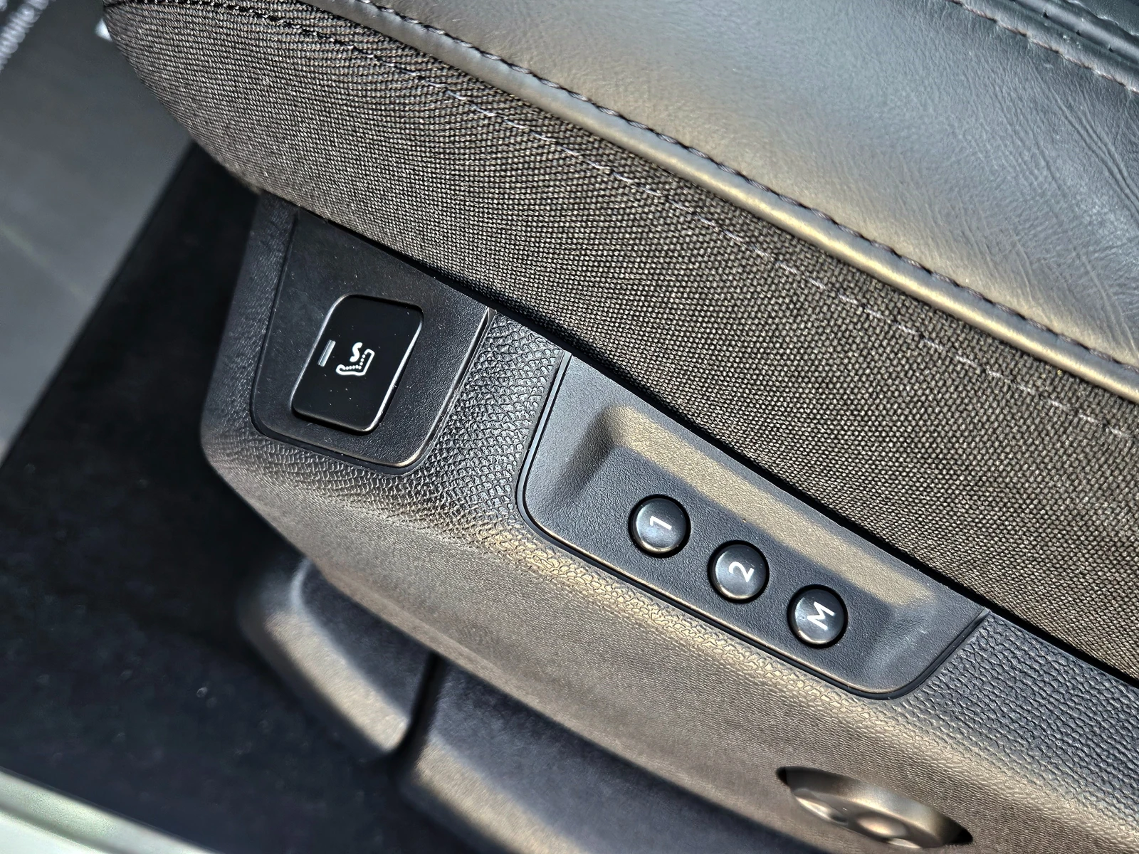 Peugeot 3008 ! GT LINE/FULL LED/DIGI/360CAMERA//AMBIN/LI | Mobile.bg   13