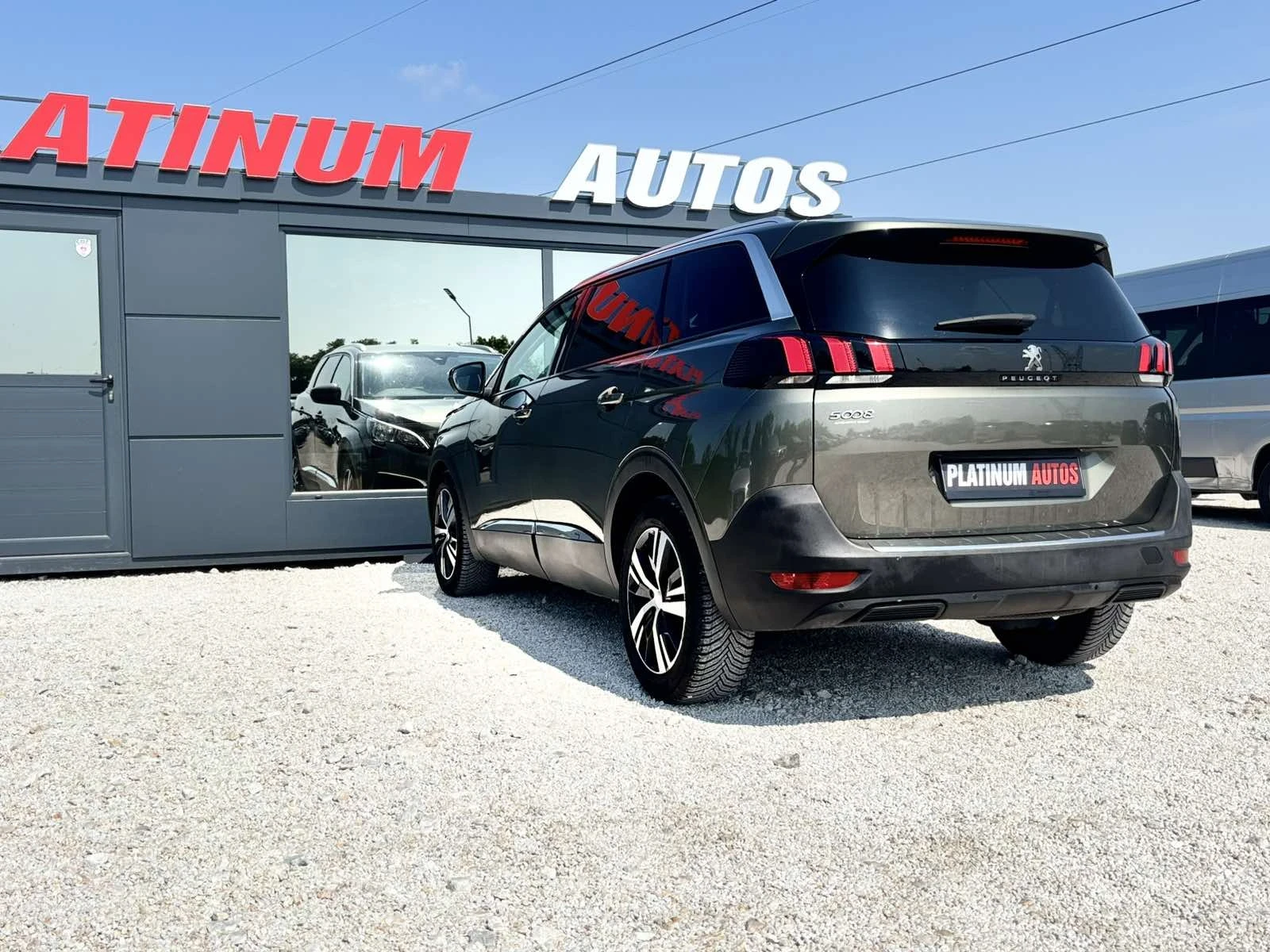 Peugeot 5008 1.6D/EURO6B/AVTOMAT/ - изображение 6