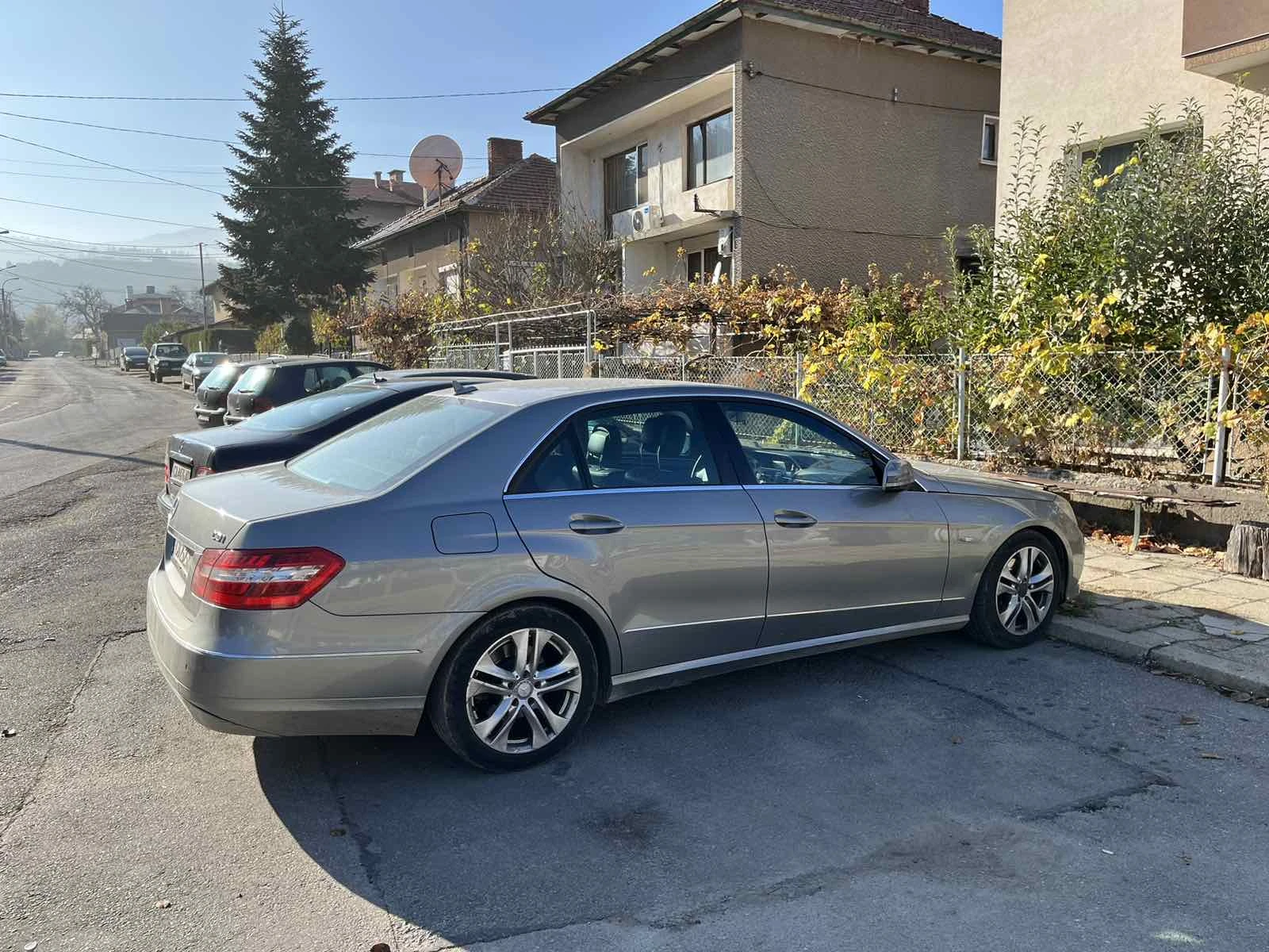 Mercedes-Benz E 250  - изображение 8