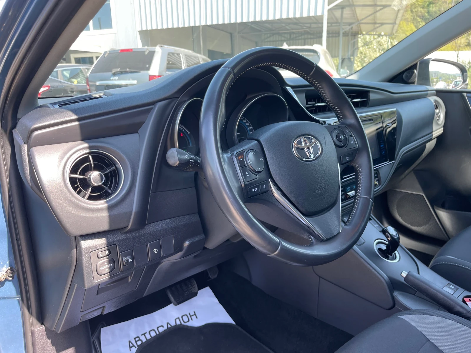 Toyota Auris 1.8i-HYBRID LOUNGE-FACELIFT-LED-CAMERA - изображение 9