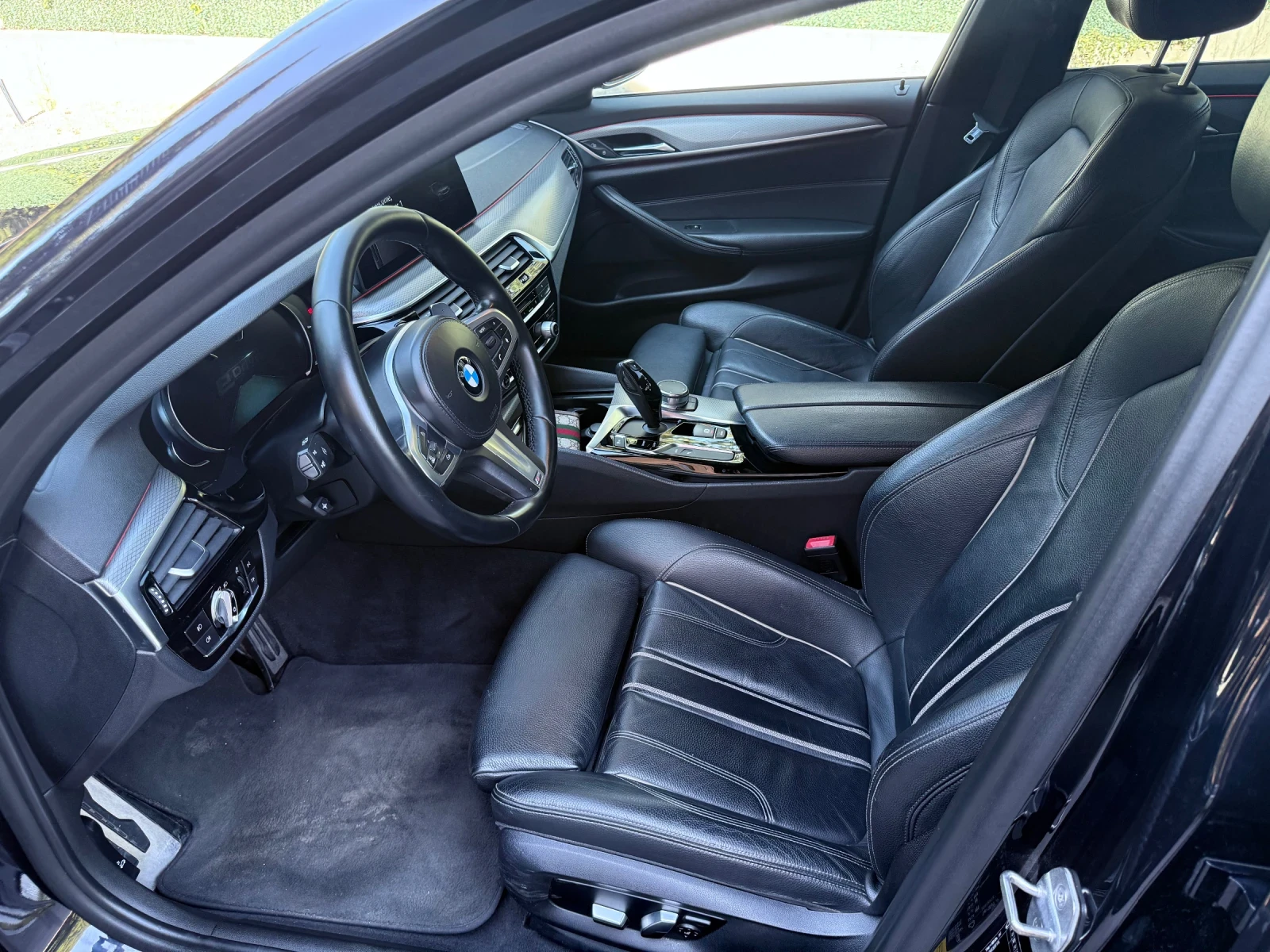 BMW 530E LASER/M packet/Hybrid/Лизинг - изображение 9