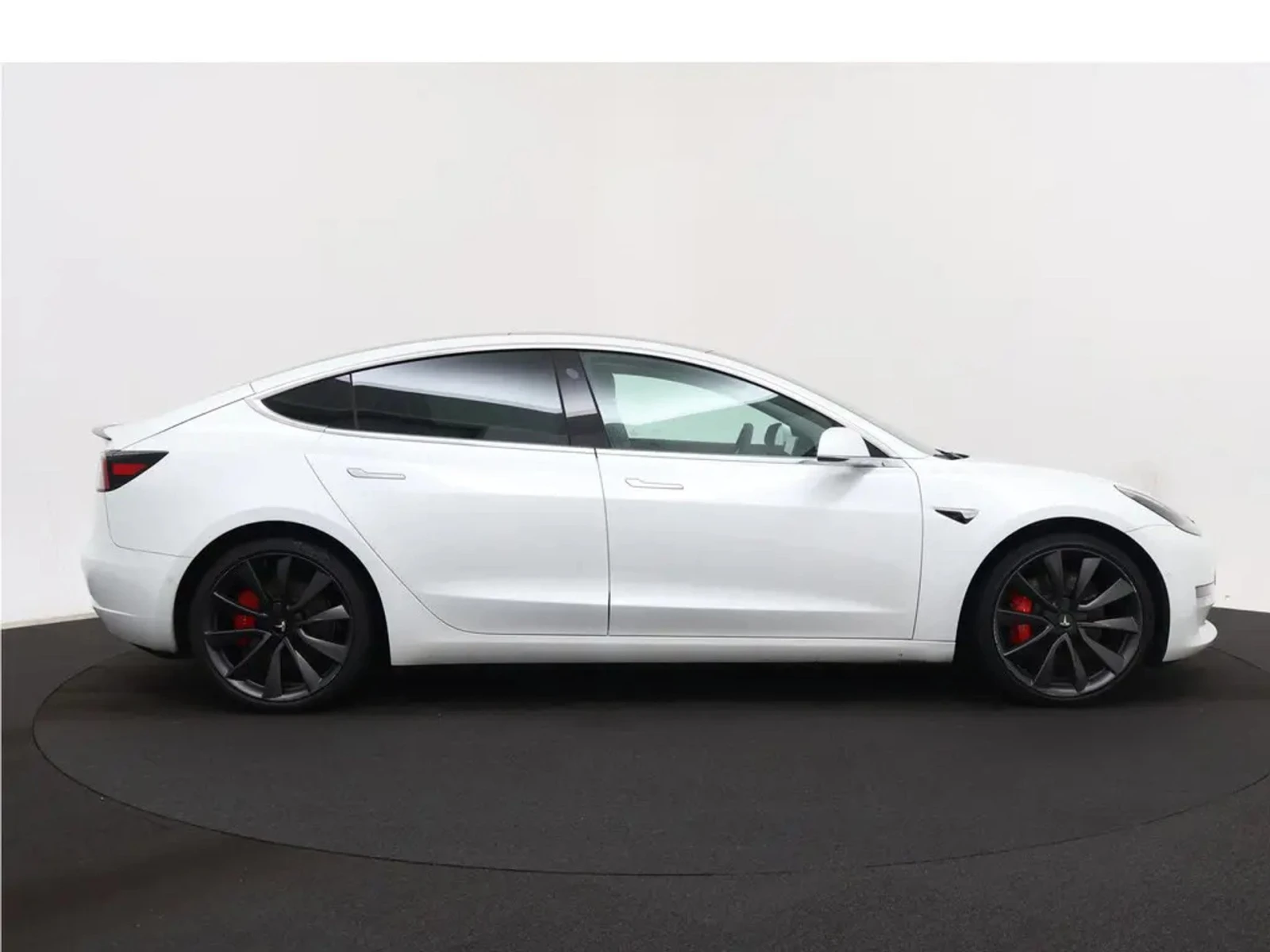 Tesla Model 3 Performance EU - изображение 3