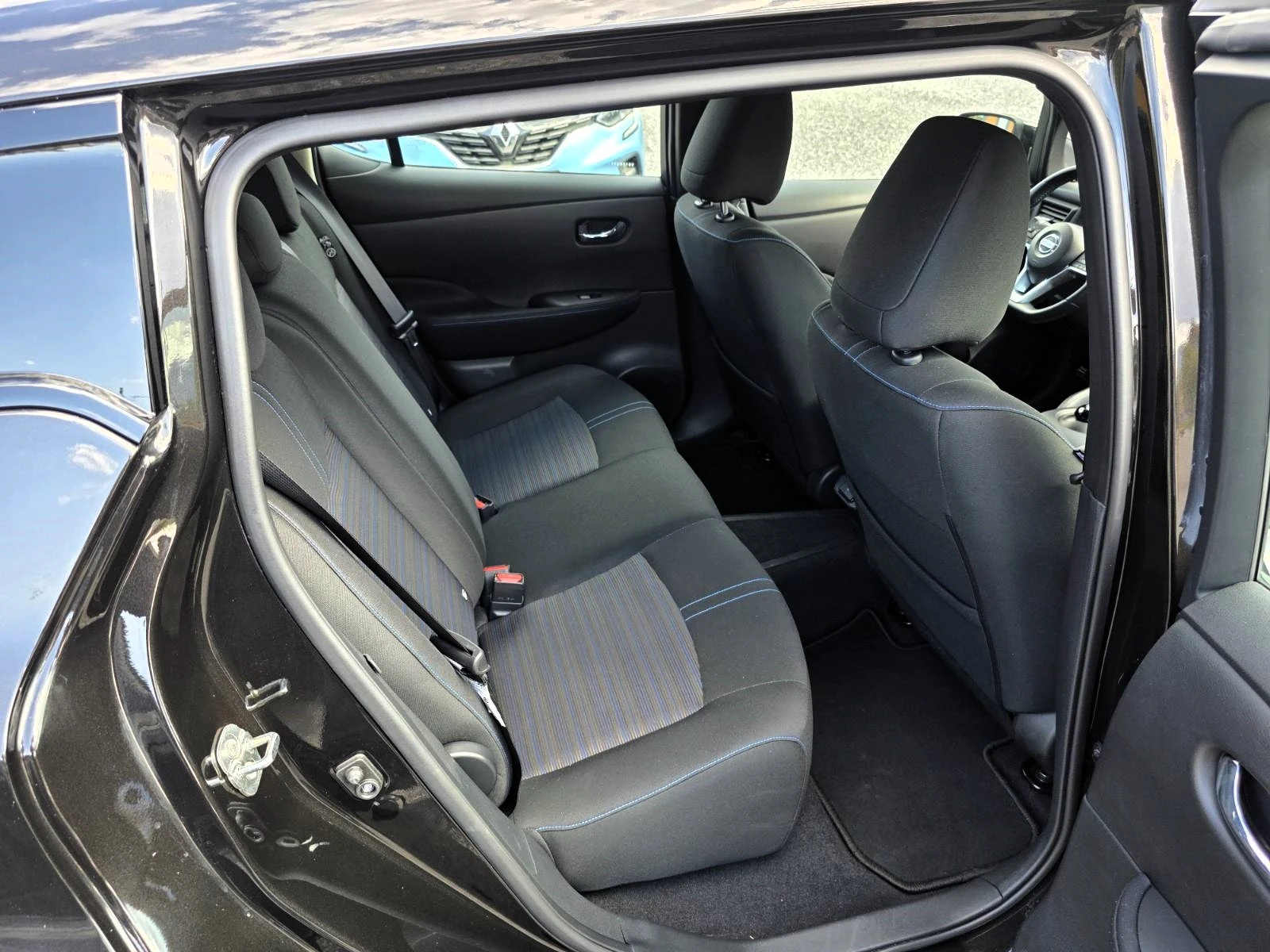 Nissan Leaf  Full electric/40kWh/Anniversary/ | Mobile.bg � ����������� 11