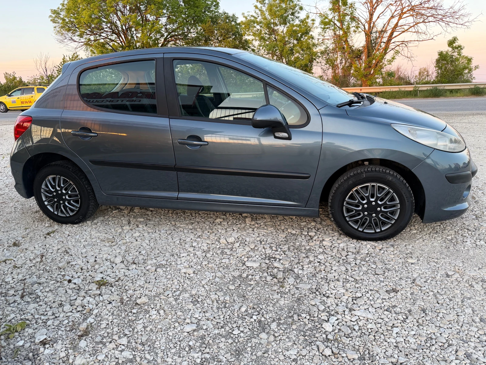 Peugeot 207 1.4i 16v-88p.s-5 vrati | Mobile.bg � ����������� 8