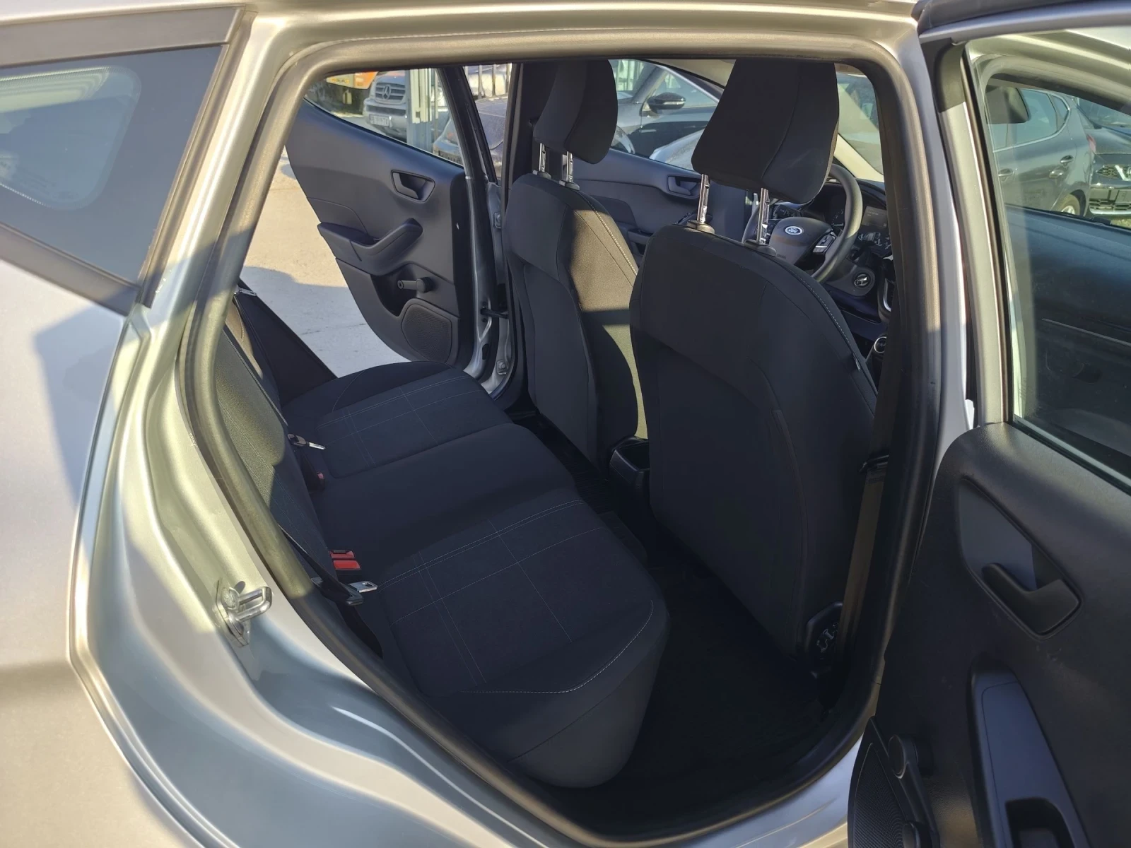 Ford Fiesta 1.0, 100к.с.Евро6, снимка 8 - Автомобили и джипове - 53743033