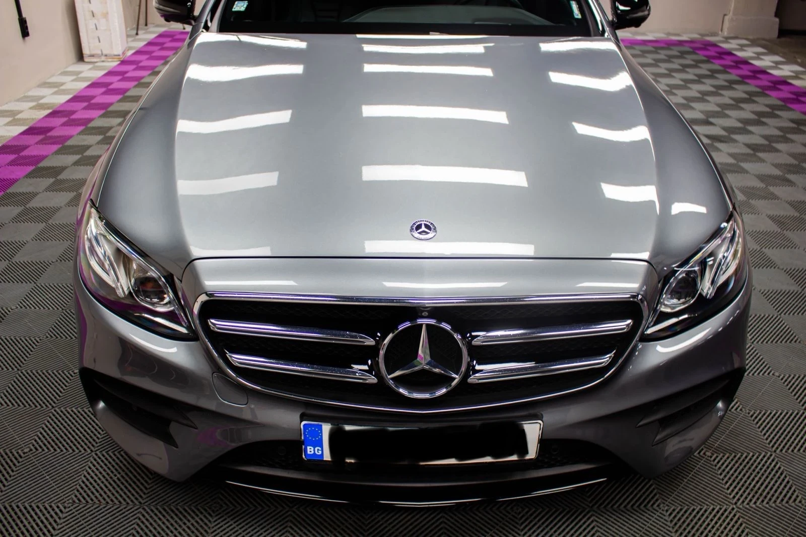 Mercedes-Benz E 220 W213 AMG Pack, снимка 3 - Автомобили и джипове - 53861961