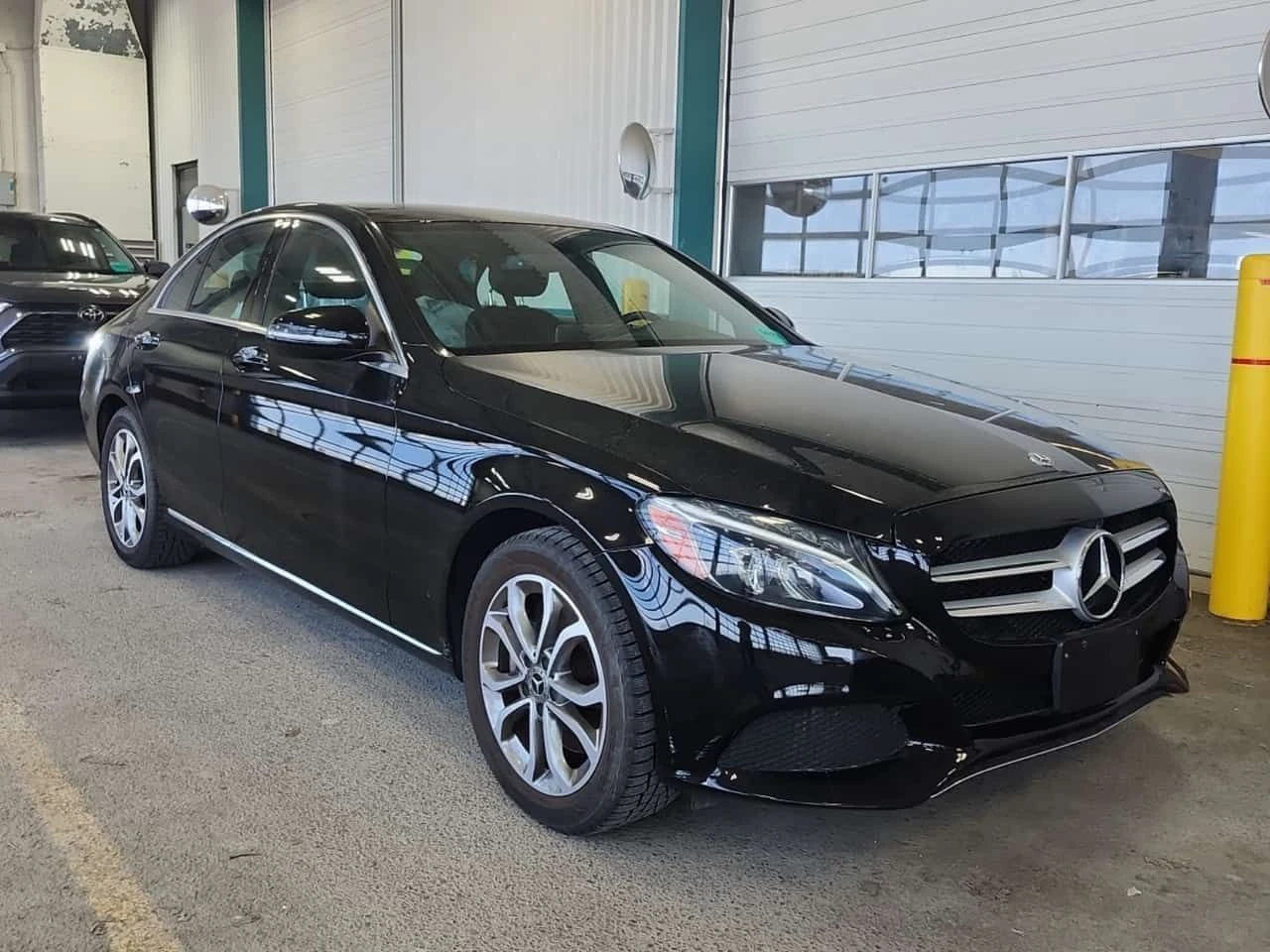Mercedes-Benz C 300 * CARFAX * 2 ����� * 2 ���� ���� *  | Mobile.bg � ����������� 2