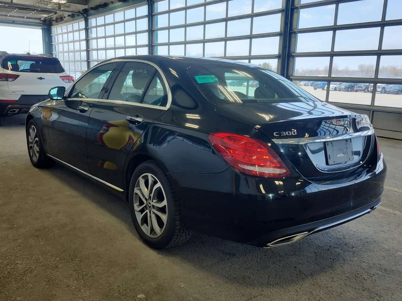 Mercedes-Benz C 300 * CARFAX * 2 ����� * 2 ���� ���� *  | Mobile.bg � ����������� 4