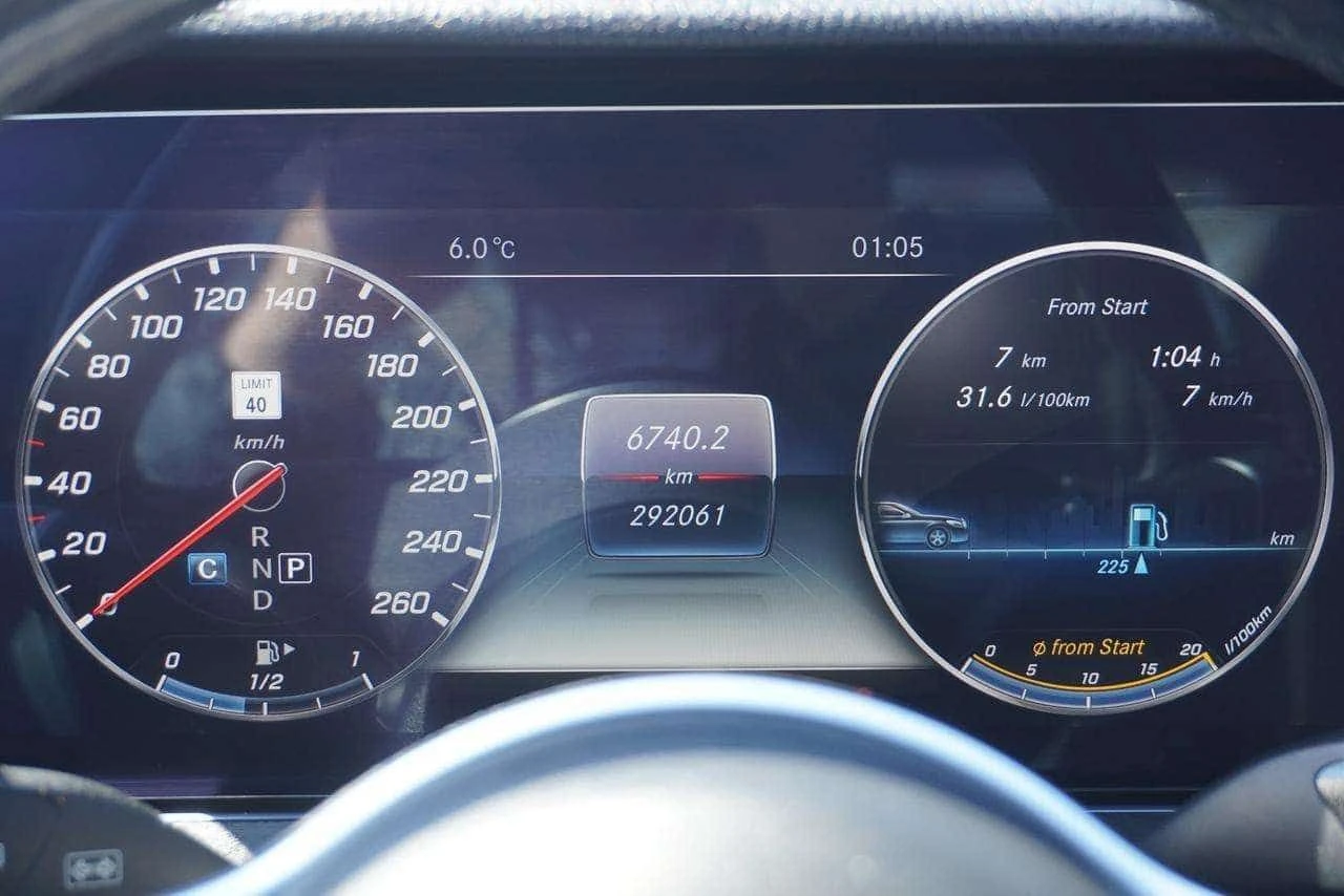 Mercedes-Benz E 450 * ПЪРВИ СОБСТВЕНИК* ДИСТРОНИК* ПАНО* , снимка 12 - Автомобили и джипове - 54355471