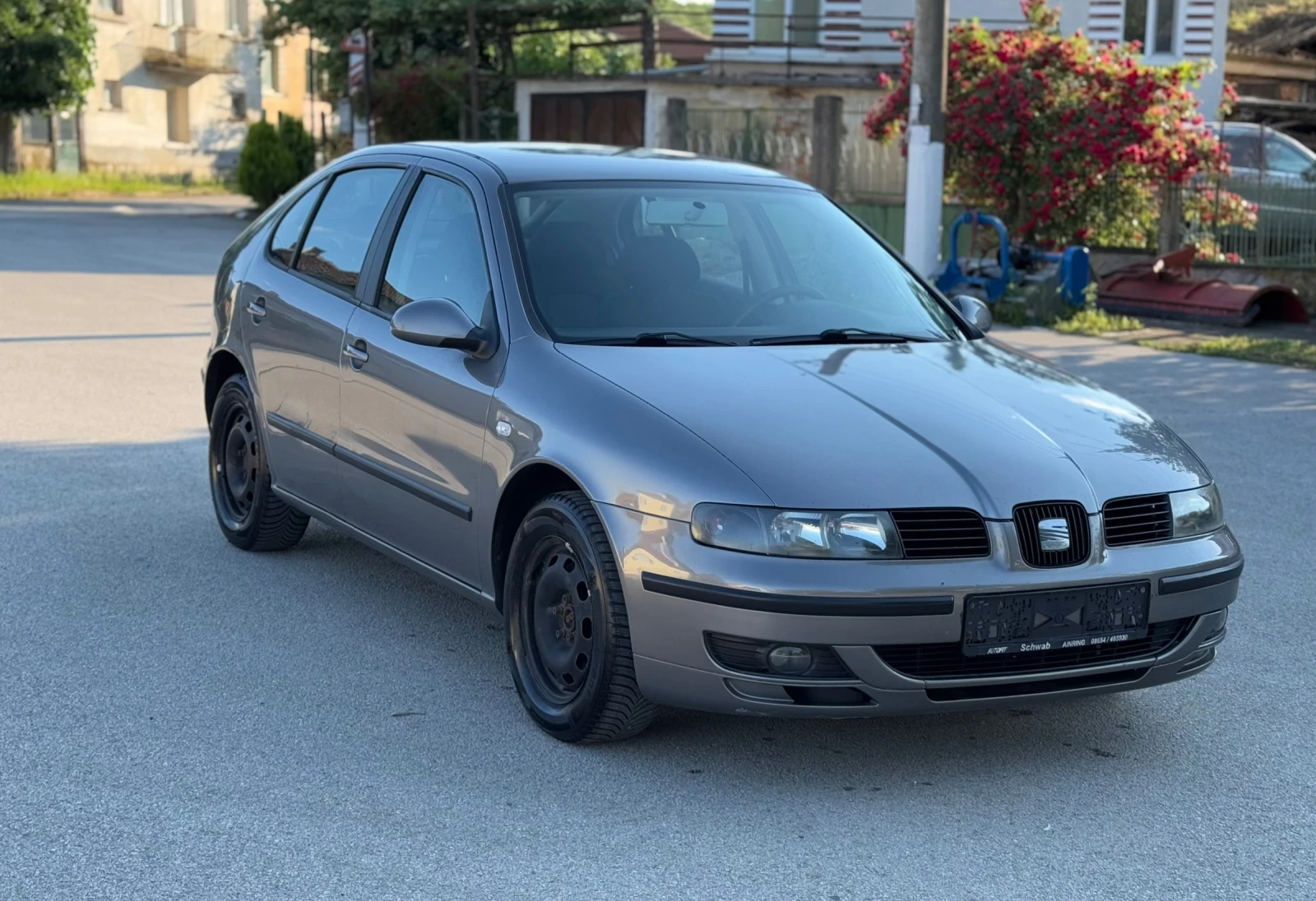Seat Leon 1.9Tdi , снимка 8 - Автомобили и джипове - 54754981