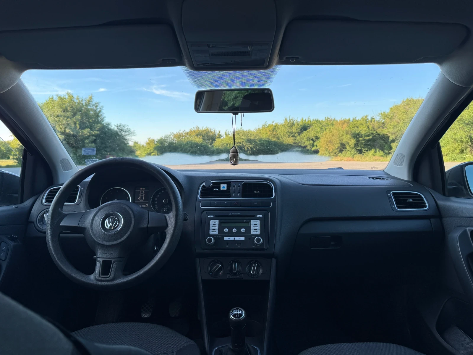 VW Polo 1.6 BiFuel, снимка 3 - Автомобили и джипове - 54896808