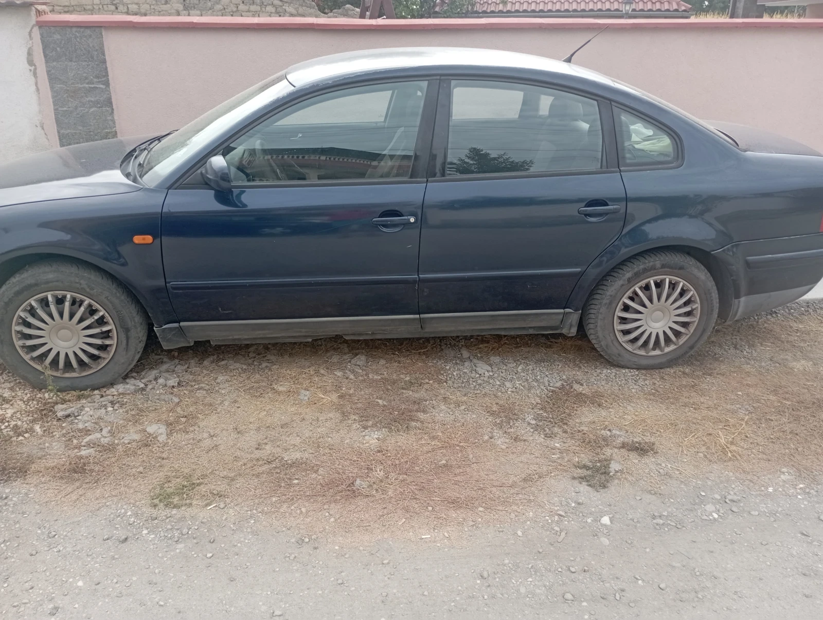 VW Passat, снимка 7 - Автомобили и джипове - 55873801
