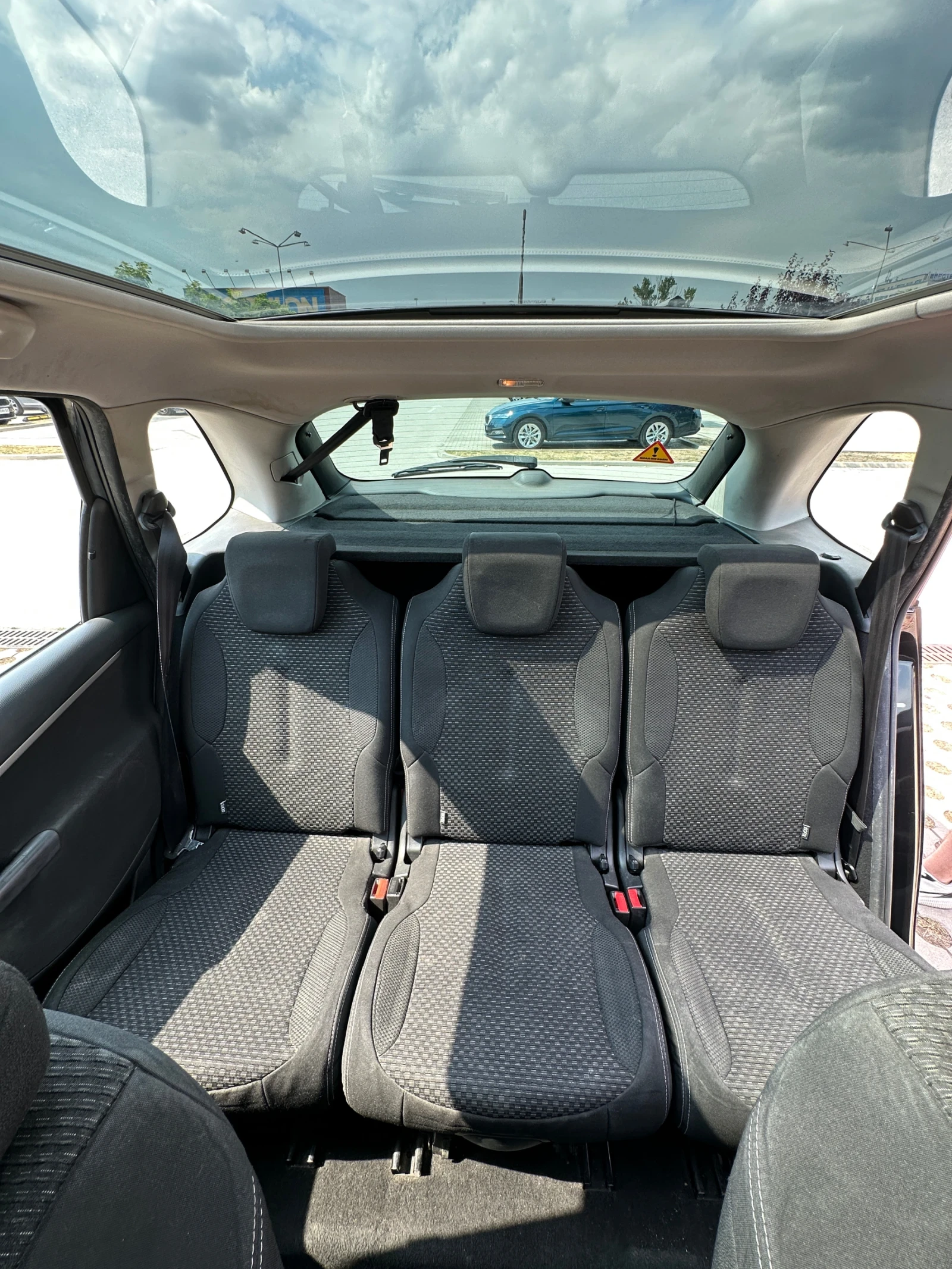 Citroen C4 Picasso, снимка 12 - Автомобили и джипове - 55883286