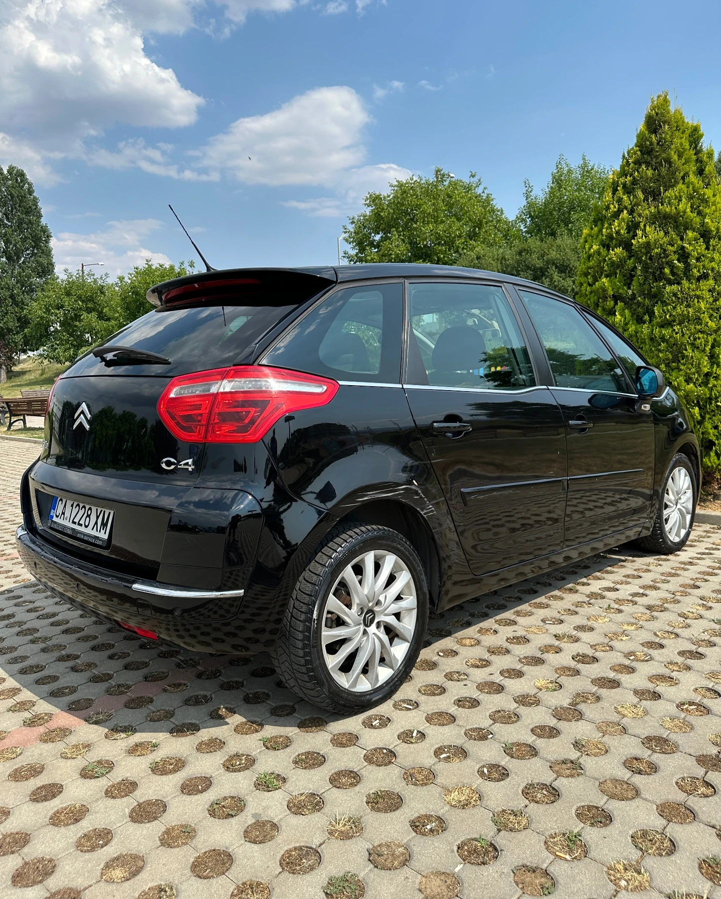 Citroen C4 Picasso, снимка 4 - Автомобили и джипове - 55883286