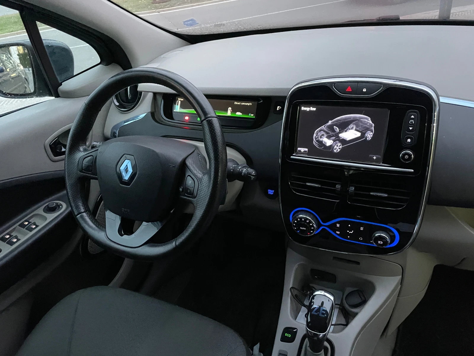 Renault Zoe ЧЕРНО, снимка 9 - Автомобили и джипове - 56325102