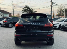Porsche Cayenne 3.6L БЕЗ ИНЦИДЕНТИ CARFAX, снимка 3