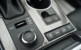 Toyota Highlander Limited * AWD * Обдухване * 8 Местен * Carfax * , снимка 12