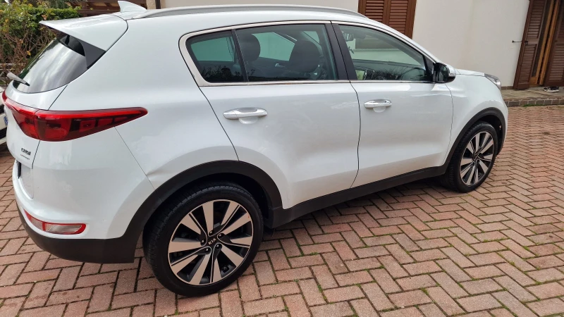 Kia Sportage 1.7CRDI, снимка 6 - Автомобили и джипове - 48656753