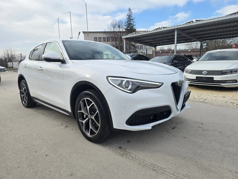 Alfa Romeo Stelvio 2.2 JTD - 190к.с. - 4X4 -  Executive, снимка 2 - Автомобили и джипове - 48895950