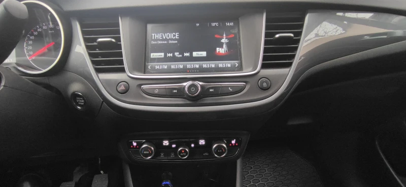 Opel Crossland X, снимка 9 - Автомобили и джипове - 52879086