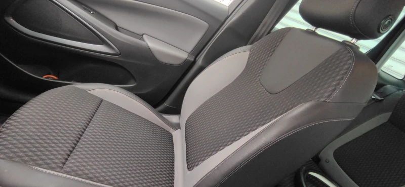 Opel Crossland X, снимка 8 - Автомобили и джипове - 52879086