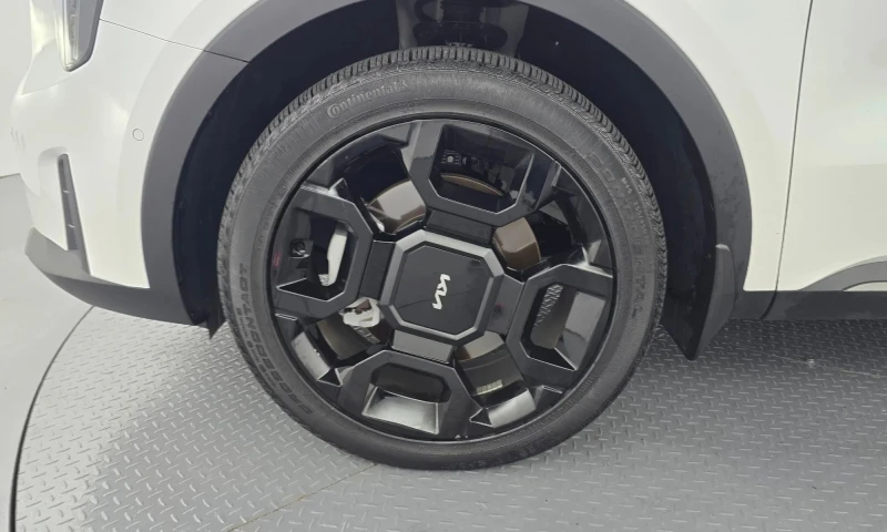 Kia Sorento Gasoline 2.5T 2Wd, снимка 5 - Автомобили и джипове - 52413462