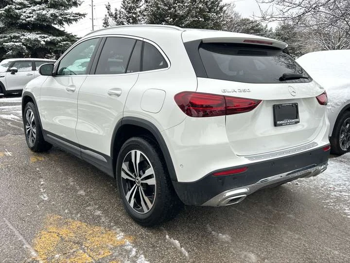 Mercedes-Benz GLA GLA 250 4MATIC, PANOROOF, NAVI, APPLE CARPLAY, AND, снимка 6 - Автомобили и джипове - 53998355