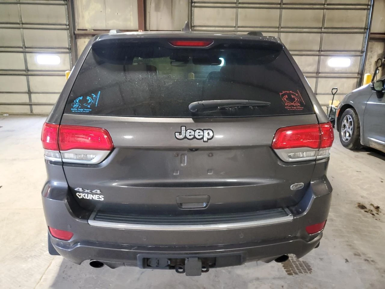 Jeep Grand cherokee OVERLAND 5.7 HEMI* Обдух* Дистроник* Въздух* Пано* - изображение 4