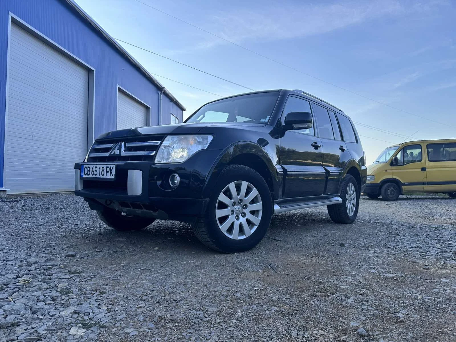 Mitsubishi Pajero  - изображение 2
