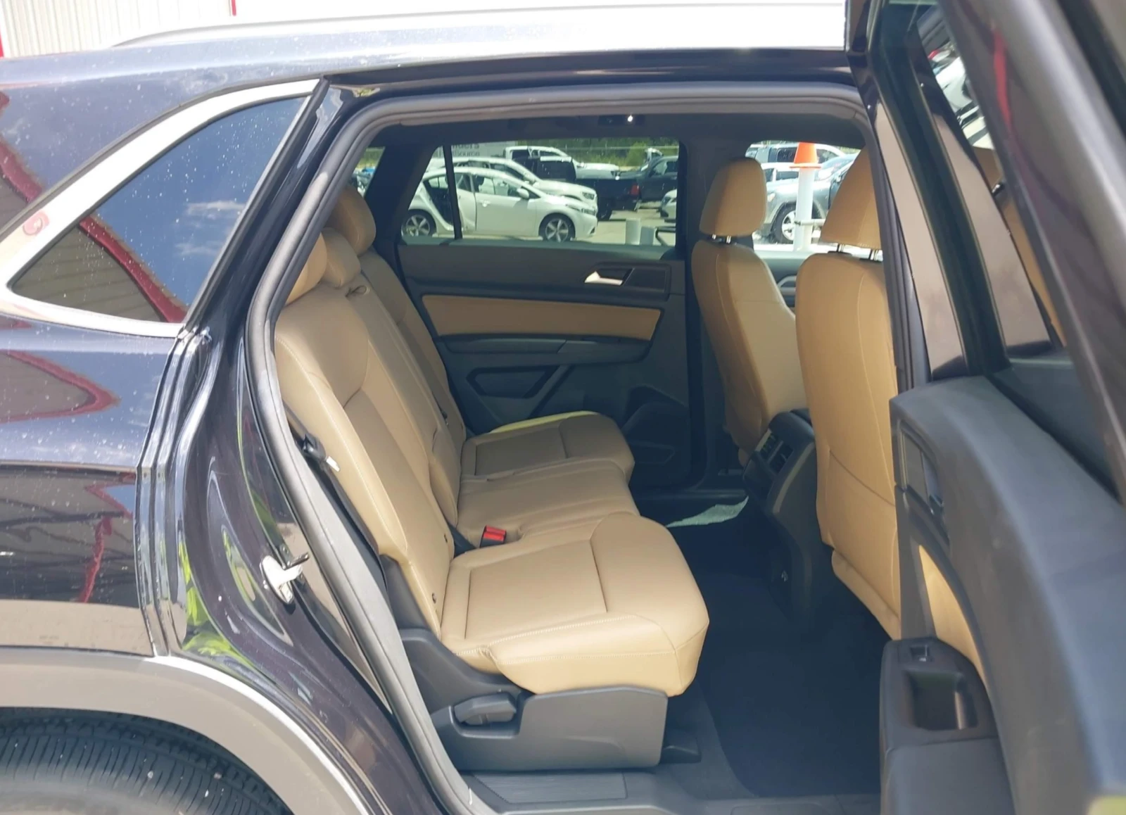 VW Atlas R-line, градушков, клип двигател - изображение 8