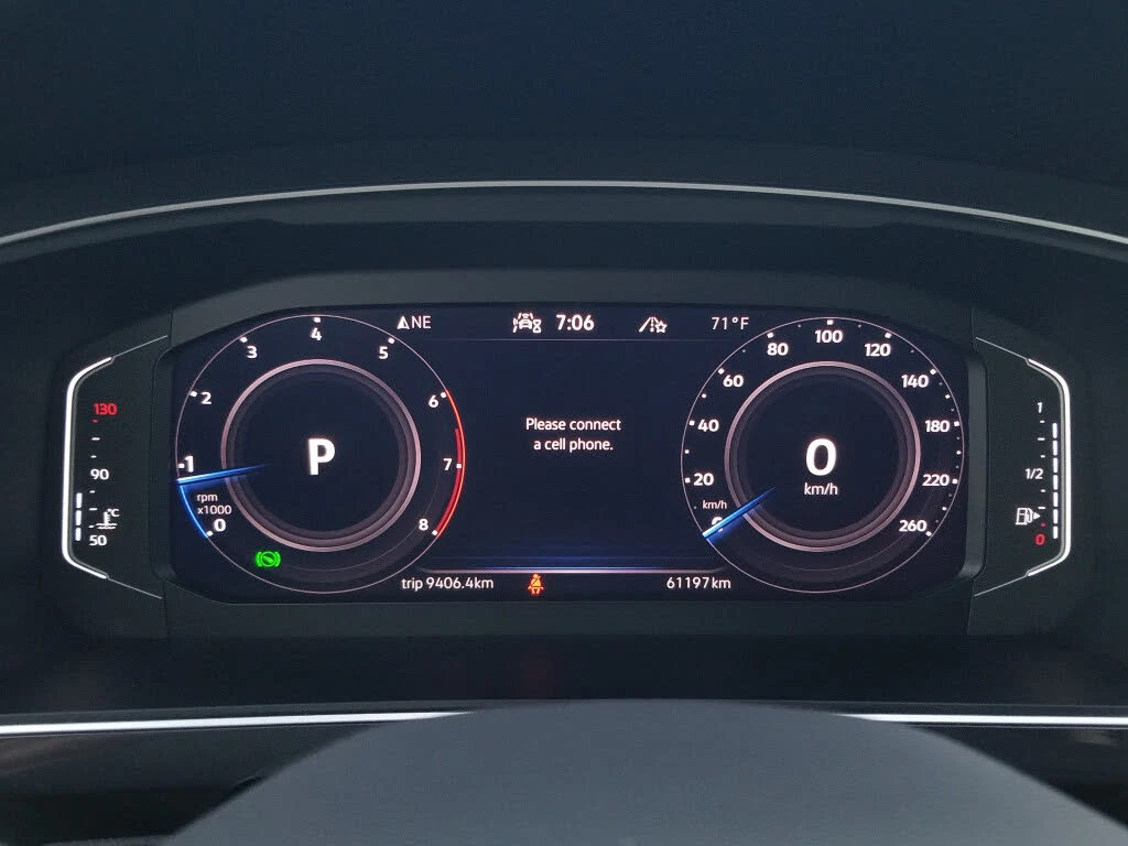 VW Tiguan * АВТО КРЕДИТ* ЦЕНА ДО БГ * Сервизна история *  - изображение 10