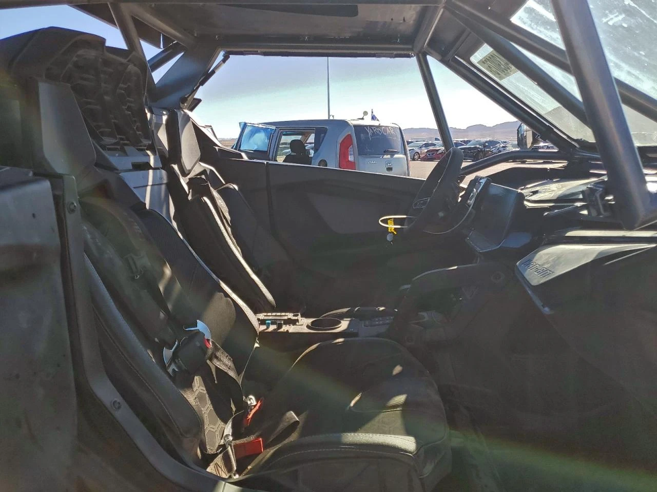 ����� Can-Am Maverick R Utility Vehicle | Mobile.bg � ����������� 5