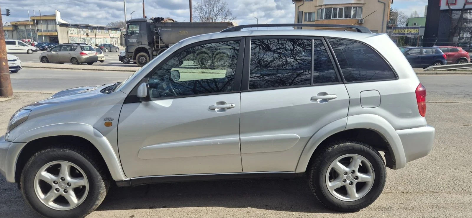 Toyota Rav4  - изображение 4