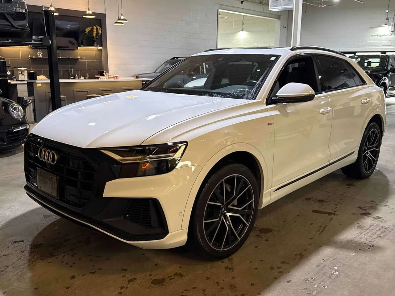 Audi Q8 Progressiv/DIS/360 CAM/����� ���� � ������ | Mobile.bg � ����������� 1