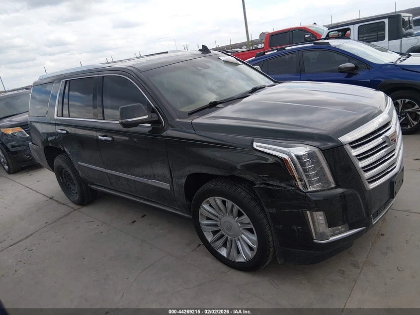 Cadillac Escalade 6.2l Platinum, снимка 13 - Автомобили и джипове - 53933725