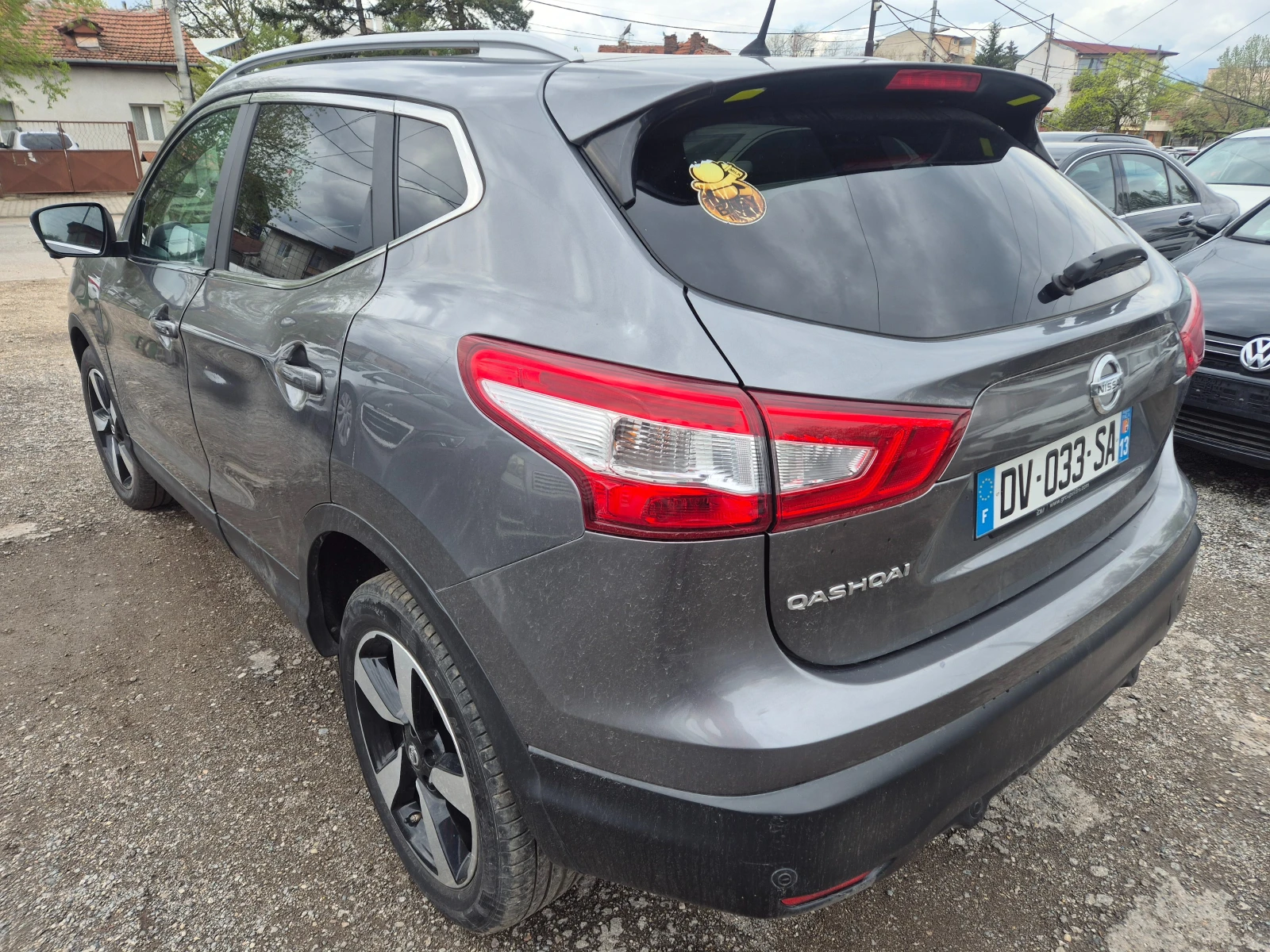Nissan Qashqai 1.6T, снимка 2 - Автомобили и джипове - 54300778
